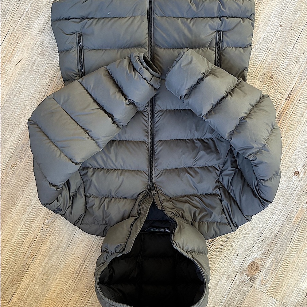 Helly Hansen Puffer Jacket Medium - image 8